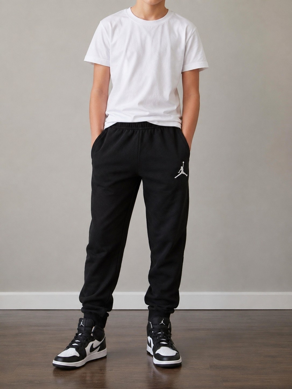 Jordan Boys Youth Black Jogger Sweatpants – Youth L 12–13 Like New
